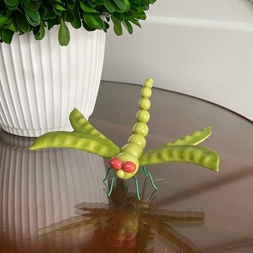 Enesco Home Grown Dragonfly Peapod